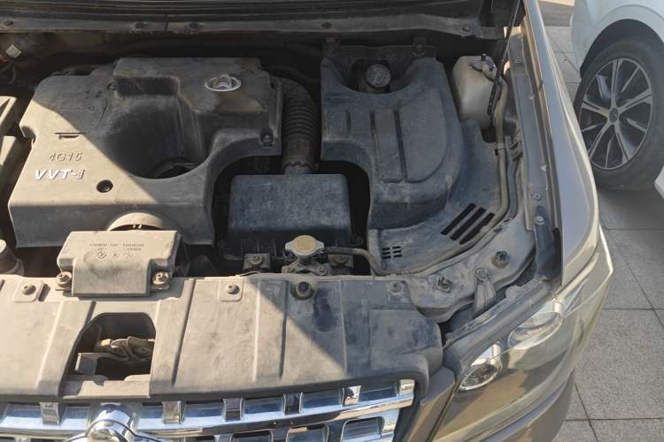 Used CHANGAN KAICHENG Ounuo S 2014 1.5L Base Version Engine Bay Left