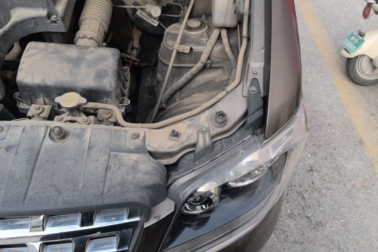 Used CHANGAN KAICHENG Ounuo S 2014 1.5L Base Version Engine Bay Left