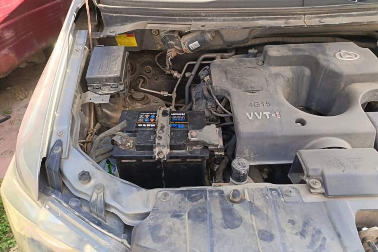 Used CHANGAN KAICHENG Ounuo S 2014 1.5L Elite Model Engine Bay Right