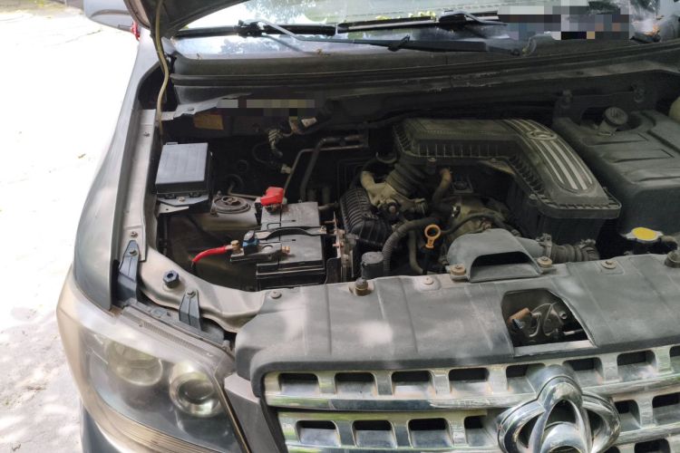 Used CHANGAN KAICHENG Ounuo S 2014 1.3L Elite Model Engine Bay Right