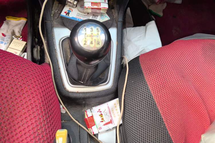 Used CHANGAN KAICHENG Ounuo S 2014 1.5L Base Version Gear Lever