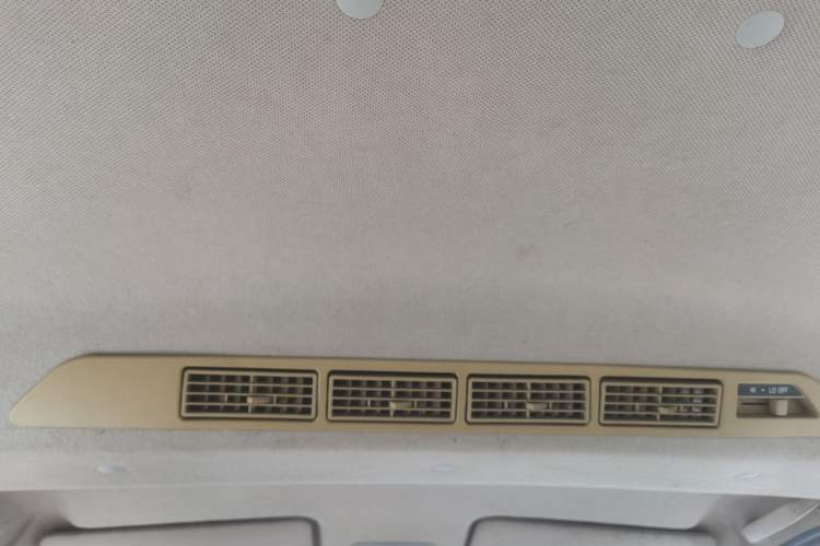 Used CHANGAN KAICHENG Ounuo S 2014 1.5L Elite Model Headliner