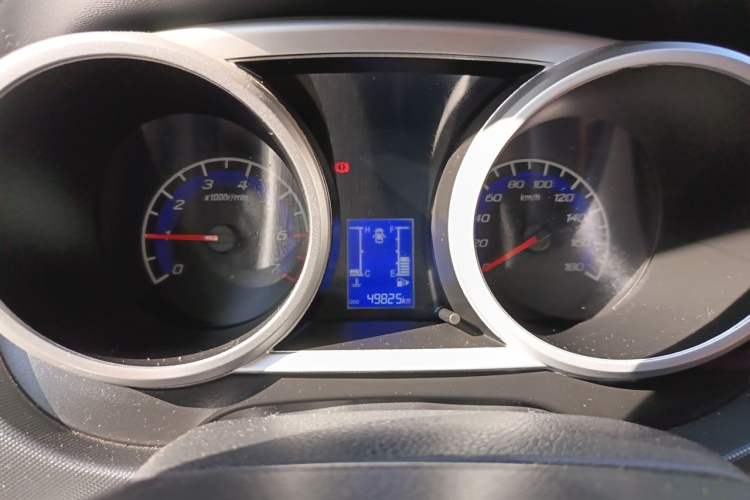 Used CHANGAN KAICHENG Ounuo S 2014 1.5L Elite Model Instrument Cluster