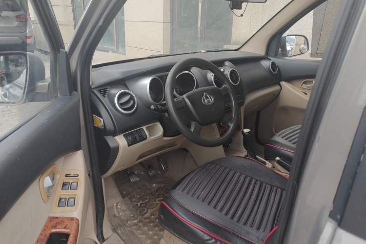 Used CHANGAN KAICHENG Ounuo S 2014 1.3L Base Version Interior 2