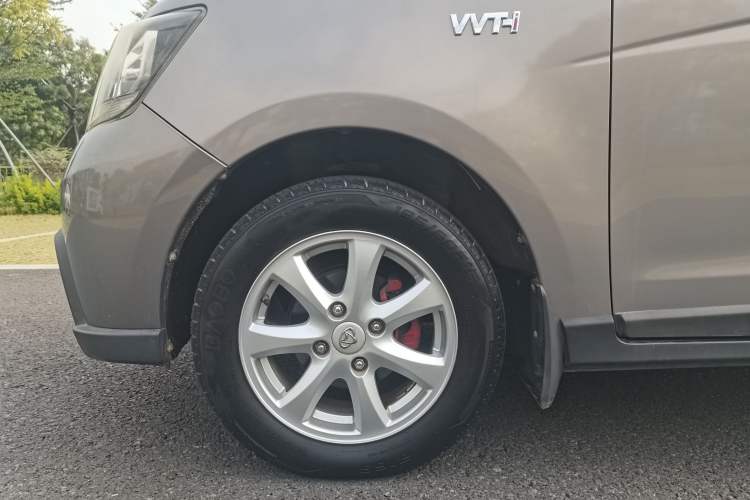 Used CHANGAN KAICHENG Ounuo S 2014 1.5L Elite Model Left Front Wheel Hub