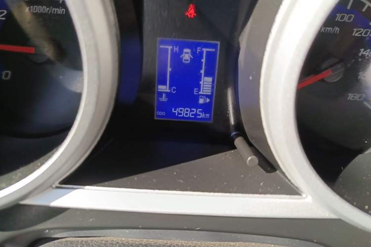 Used CHANGAN KAICHENG Ounuo S 2014 1.5L Elite Model Odometer Close Up