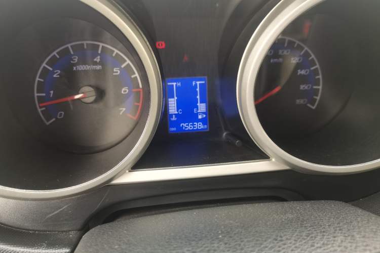 Used CHANGAN KAICHENG Ounuo S 2014 1.5L Elite Model Odometer Close Up