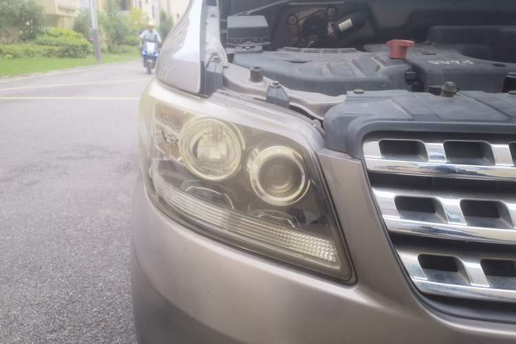 Used CHANGAN KAICHENG Ounuo S 2014 1.5L Elite Model Right Front Headlight