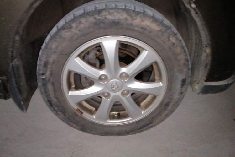 Used CHANGAN KAICHENG Ounuo S 2014 1.5L Elite Model Right Front Wheel Hub