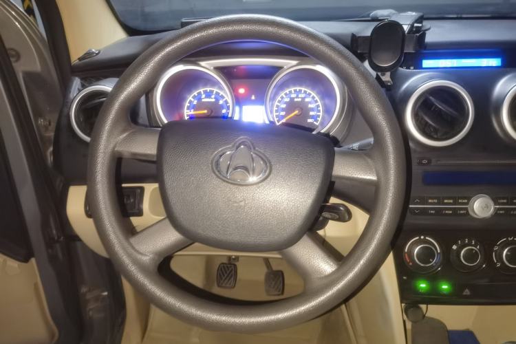 Used CHANGAN KAICHENG Ounuo S 2014 1.5L Elite Model Steering Wheel