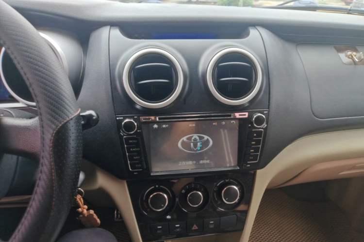 Used CHANGAN KAICHENG Ounuo S 2014 1.5L Luxury Model Audio And AC Panel