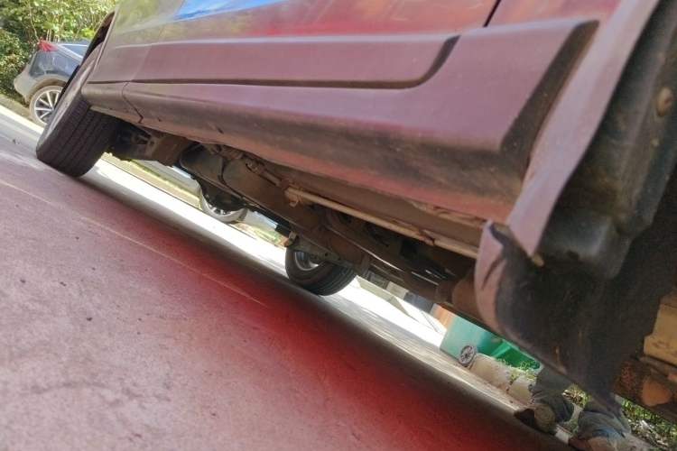 Used CHANGAN KAICHENG Ounuo S 2014 1.5L Base Version Chassis Front Right