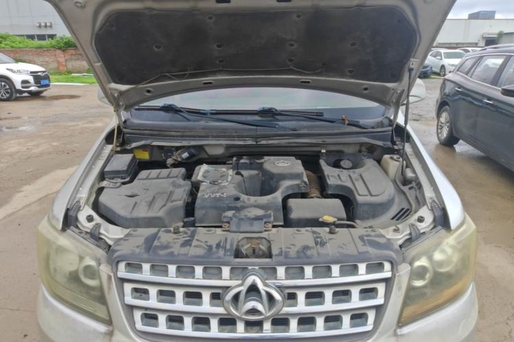 Used CHANGAN KAICHENG Ounuo S 2014 1.5L Luxury Model Engine Bay