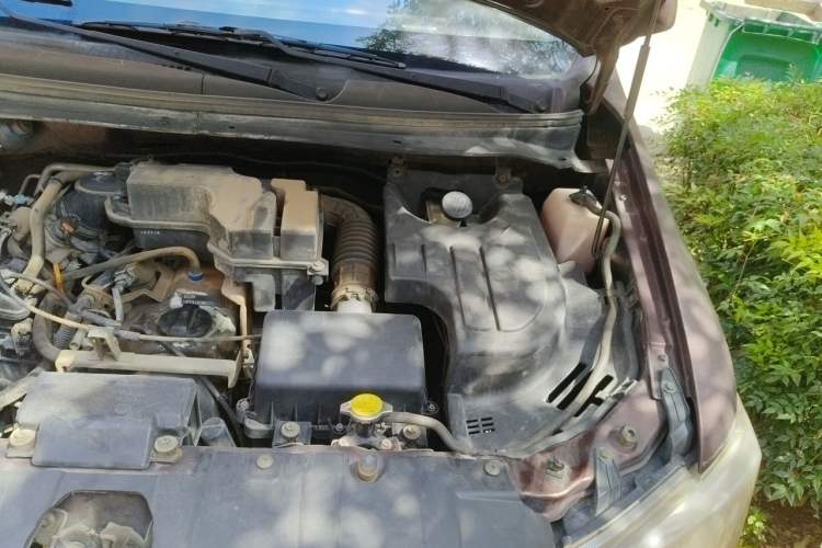 Used CHANGAN KAICHENG Ounuo S 2014 1.5L Base Version Engine Bay Left