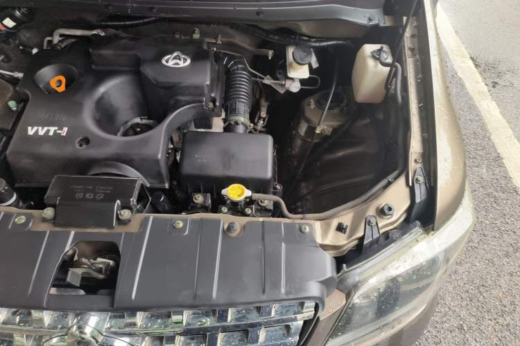 Used CHANGAN KAICHENG Ounuo S 2014 1.5L Base Version Engine Bay Left