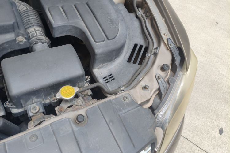 Used CHANGAN KAICHENG Ounuo S 2014 1.5L Base Version Engine Bay Left