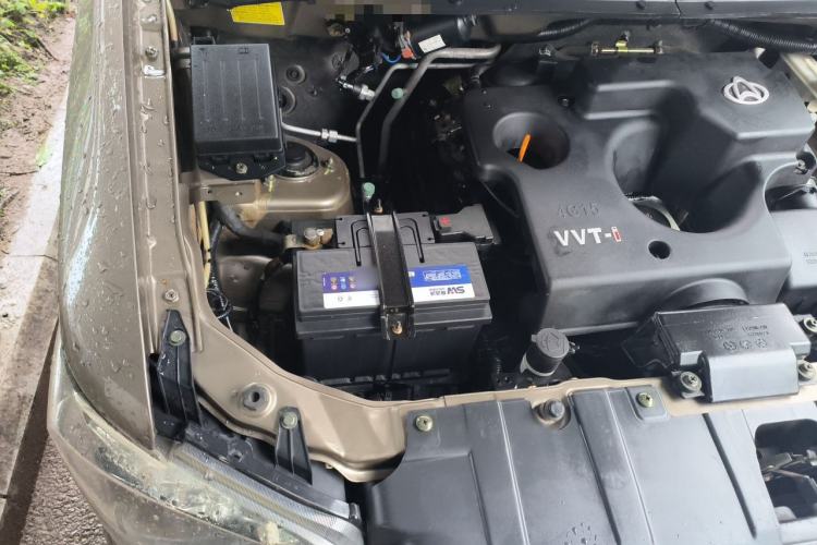 Used CHANGAN KAICHENG Ounuo S 2014 1.5L Base Version Engine Bay Right