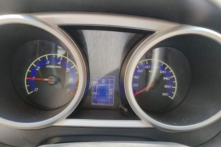 Used CHANGAN KAICHENG Ounuo S 2014 1.5L Base Version Instrument Cluster