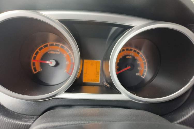 Used CHANGAN KAICHENG Ounuo S 2014 1.5L Base Version Instrument Cluster