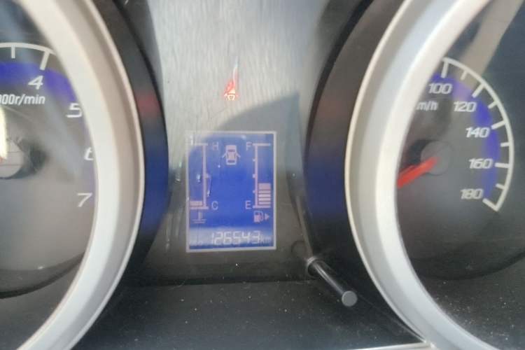 Used CHANGAN KAICHENG Ounuo S 2014 1.5L Base Version Odometer Close Up