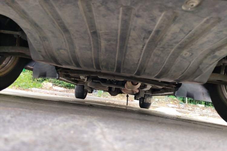 Used CHANGAN KAICHENG Ounuo S 2014 1.5L Luxury Model Chassis Front