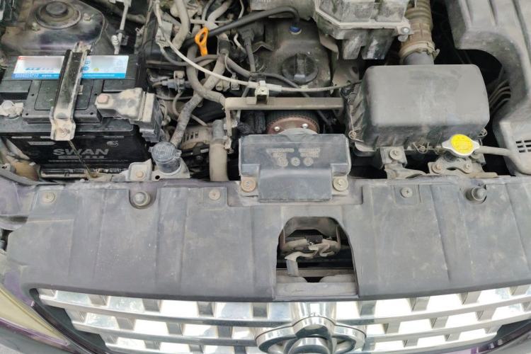 Used CHANGAN KAICHENG Ounuo S 2014 1.5L Luxury Model Engine Bay