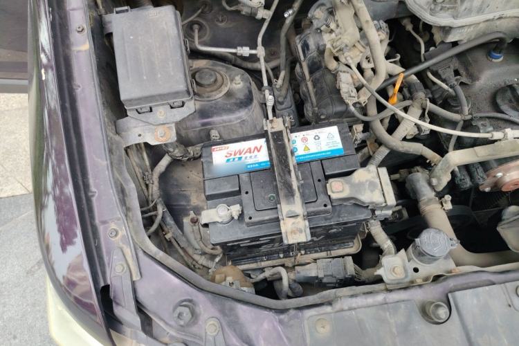 Used CHANGAN KAICHENG Ounuo S 2014 1.5L Luxury Model Engine Bay Right