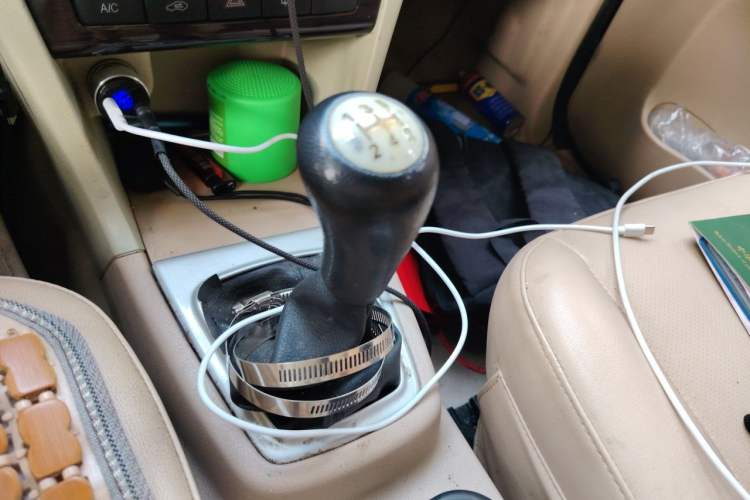 Used CHANGAN KAICHENG Ounuo S 2014 1.5L Luxury Model Gear Lever