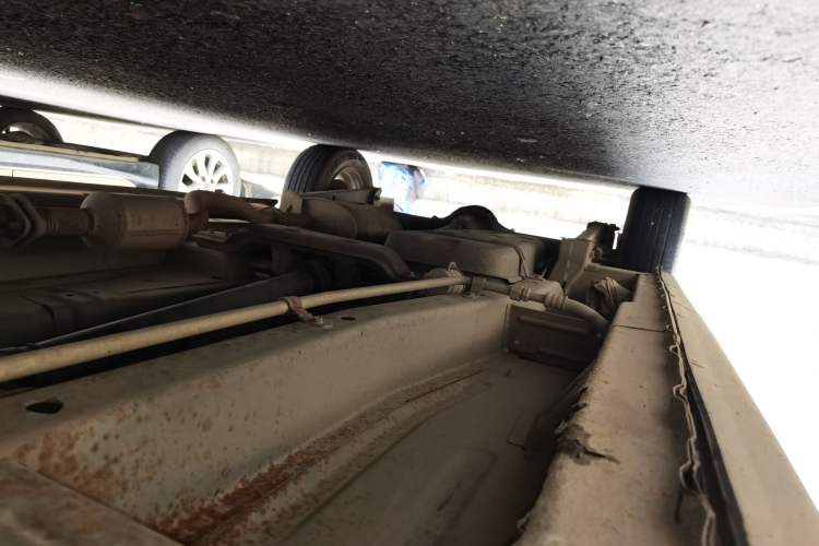 Used CHANGAN KAICHENG Ounuo S 2014 1.5L Elite Model Chassis Front Right