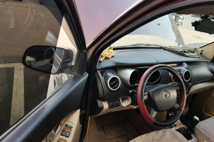 Used CHANGAN KAICHENG Ounuo S 2014 1.5L Elite Model Driver Seat