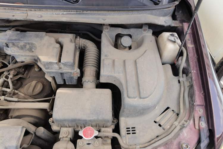 Used CHANGAN KAICHENG Ounuo S 2014 1.5L Elite Model Engine Bay Left