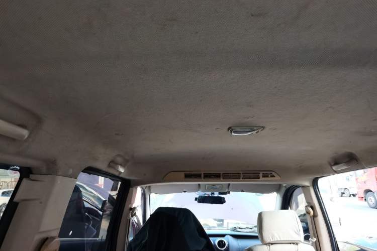Used CHANGAN KAICHENG Ounuo S 2014 1.5L Elite Model Headliner