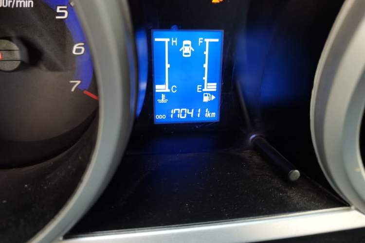 Used CHANGAN KAICHENG Ounuo S 2014 1.5L Elite Model Odometer Close Up