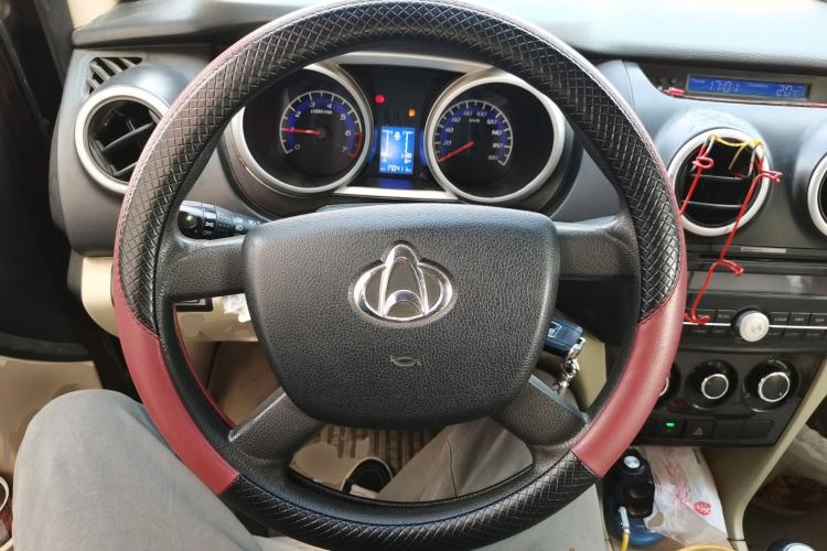 Used CHANGAN KAICHENG Ounuo S 2014 1.5L Elite Model Steering Wheel