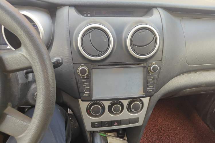 Used CHANGAN KAICHENG Ounuo S 2014 1.3L Happiness Model Audio And AC Panel