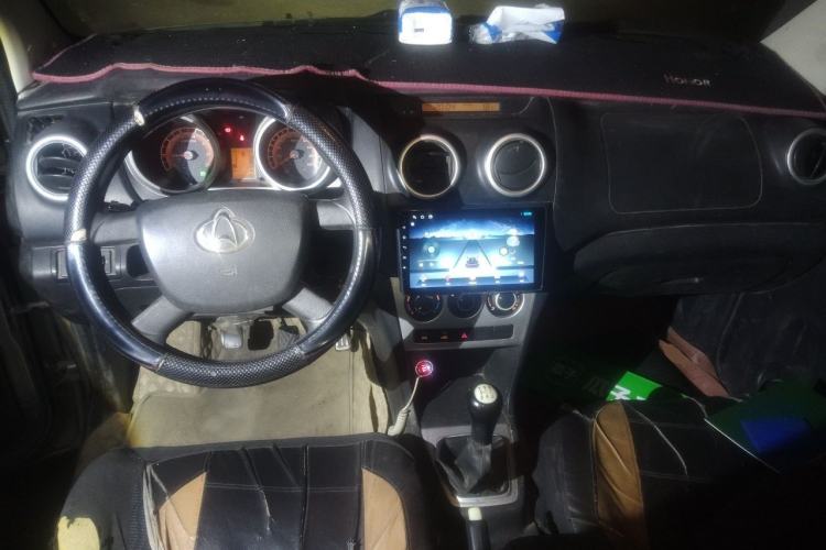 Used CHANGAN KAICHENG Ounuo S 2014 1.5L Base Version Center Console