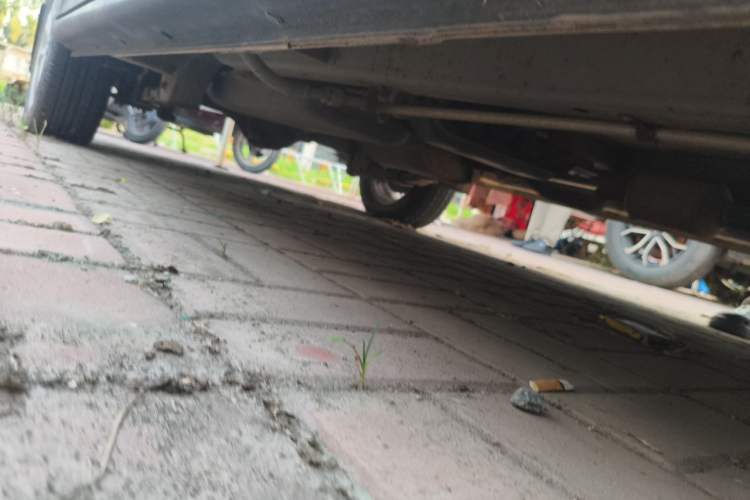 Used CHANGAN KAICHENG Ounuo S 2014 1.5L Base Version Chassis Front Right