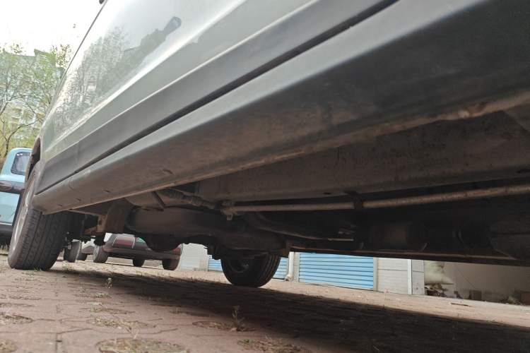 Used CHANGAN KAICHENG Ounuo S 2014 1.5L Base Version Chassis Front Right