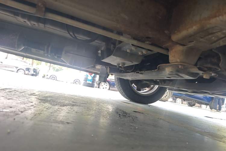 Used CHANGAN KAICHENG Ounuo S 2014 1.5L Base Version Chassis Front Right