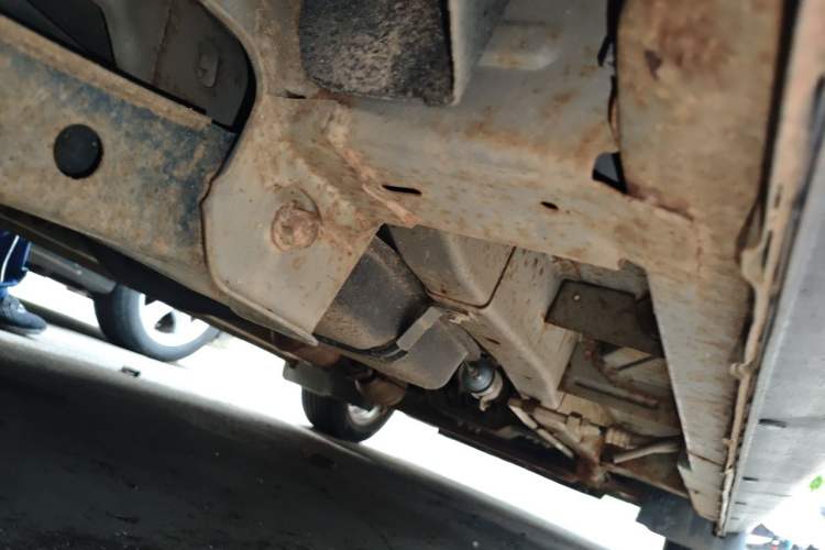 Used CHANGAN KAICHENG Ounuo S 2014 1.5L Elite Model Chassis Rear Right