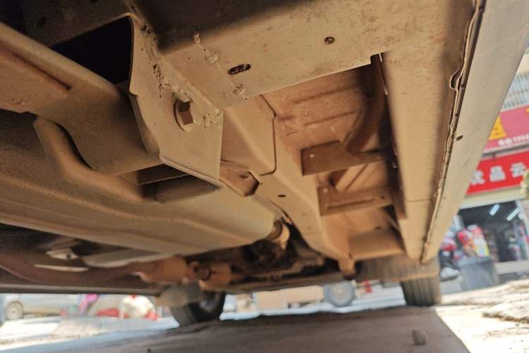 Used CHANGAN KAICHENG Ounuo S 2014 1.5L Base Version Chassis Rear Right
