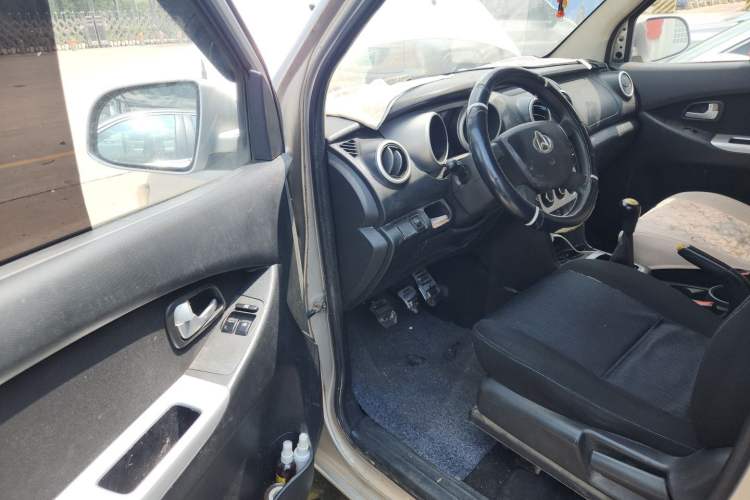Used CHANGAN KAICHENG Ounuo S 2014 1.3L Happiness Model Driver Seat