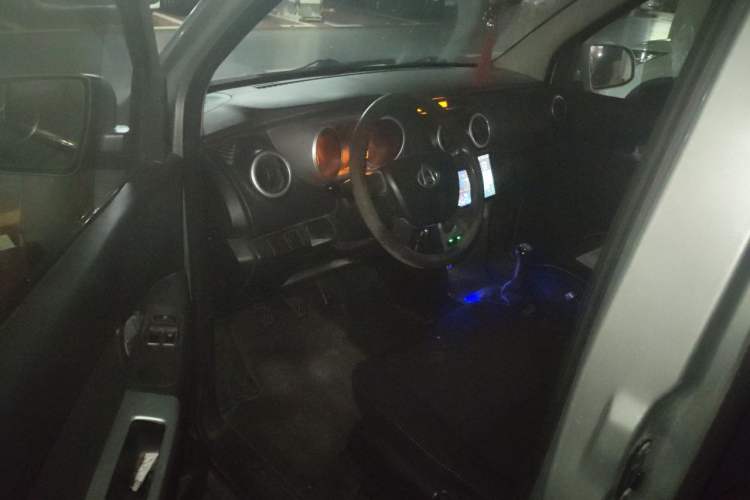 Used CHANGAN KAICHENG Ounuo S 2014 1.5L Base Version Driver Seat