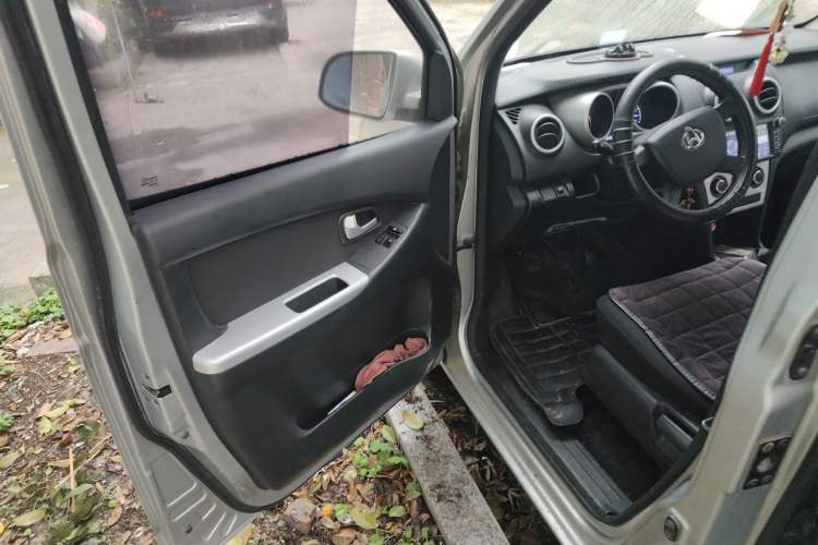 Used CHANGAN KAICHENG Ounuo S 2014 1.3L Happiness Model Driver Seat