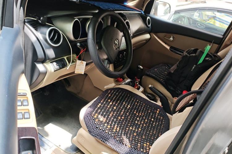 Used CHANGAN KAICHENG Ounuo S 2014 1.5L Elite Model Driver Seat