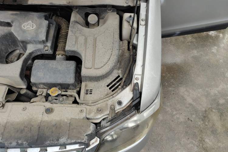 Used CHANGAN KAICHENG Ounuo S 2014 1.5L Elite Model Engine Bay Left