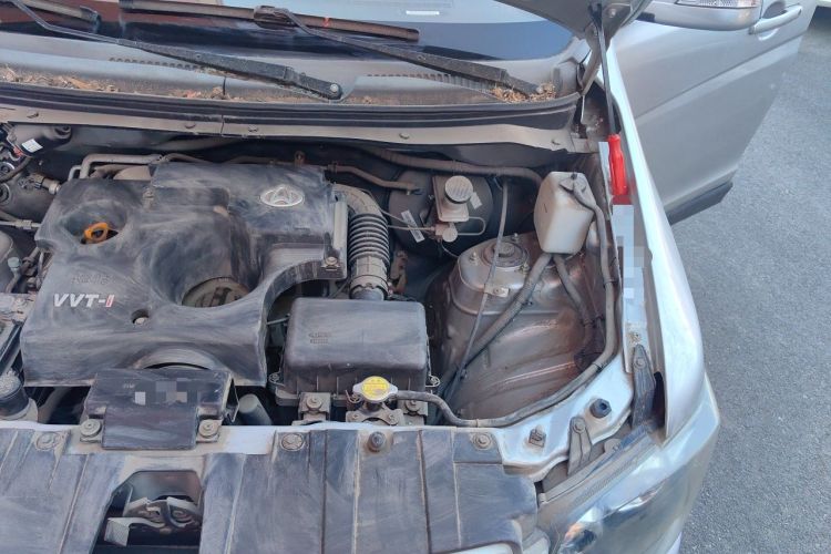 Used CHANGAN KAICHENG Ounuo S 2014 1.5L Base Version Engine Bay Left