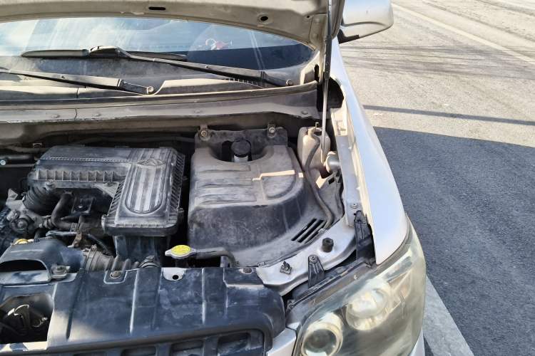 Used CHANGAN KAICHENG Ounuo S 2014 1.3L Happiness Model Engine Bay Left