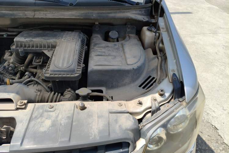 Used CHANGAN KAICHENG Ounuo S 2014 1.3L Happiness Model Engine Bay Left