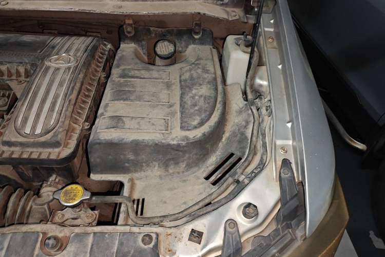 Used CHANGAN KAICHENG Ounuo S 2014 1.3L Happiness Model Engine Bay Left